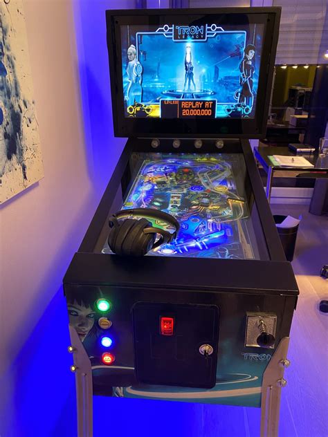 Virtual Pinball .
